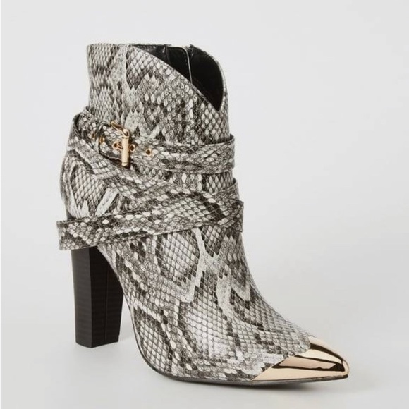 •Stevie• Snake Print Gold Cap Toe Ankle Bootie - Picture 1 of 5